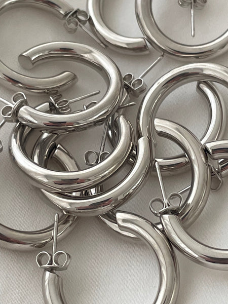 Mini Hannah Hoops // Sterling Silver