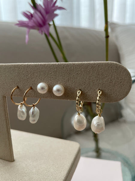 Sydney Baroque Pearl Sleeper // 10kt Italian Solid Gold