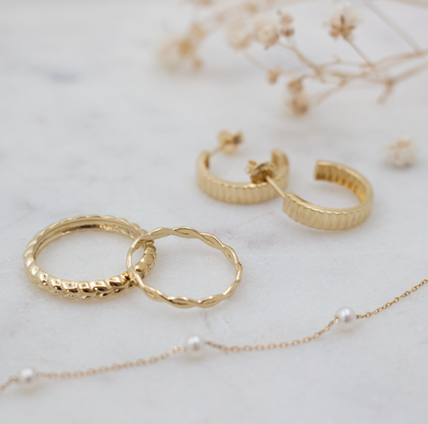 Lilian Scalloped Hoops // 10k Italian Solid Gold